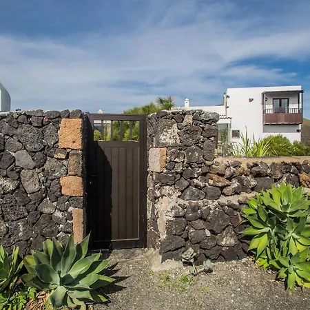 Casa Mar De Lava Holiday home