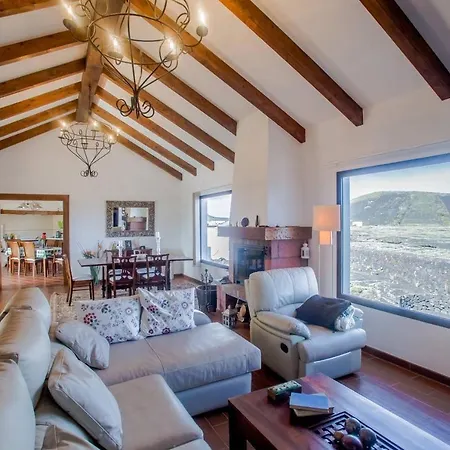 Casa Mar De Lava Holiday home El Islote